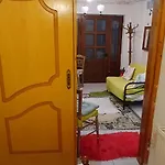 ξενών ηχω *